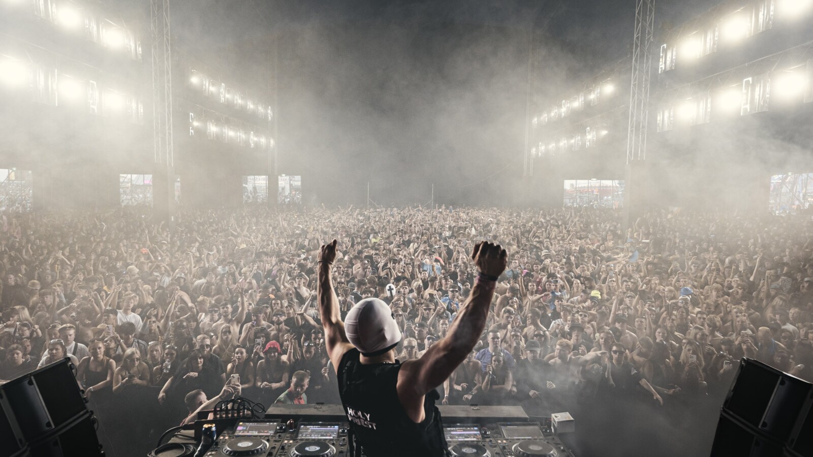 Rockstar Energy presents Creamfields 2025 - Teletech Arena