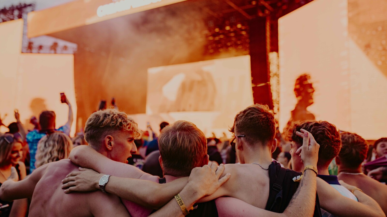 Rockstar Energy presents Creamfields 2025 - Arc stage group of friends linked